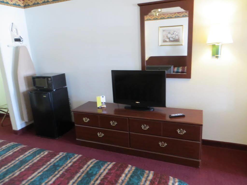 Executive Inn & Suites West Columbia Eksteriør billede